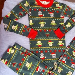Hanna Andersson Star Wars Mandalorian/Grogu Holiday PJs